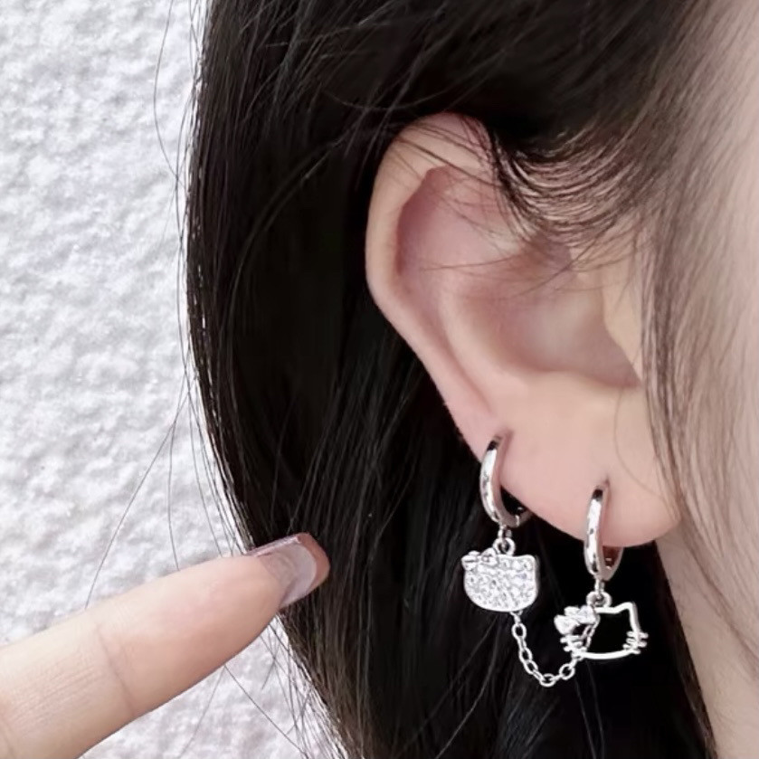 Bông tai xỏ đôi mèo Hello Kitty bạc s925 Bông Tai Xỏ Khuyên Tai học sinh xinh xắn ngọt ngào đáng yêu dành cho nữ Bông tai đơn giản