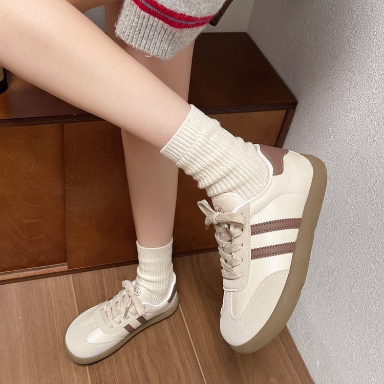 Giày đế thấp màu trơn Hàn Quốc Giày cao gót Đức khóa học PU Dây chéo đơn giản thời trang dành cho học sinh thích hợp đi ngoài hàng ngày đế bằng chống trượt chịu mài mòn Giày thường ngày nữ xưởng giá sỉ
