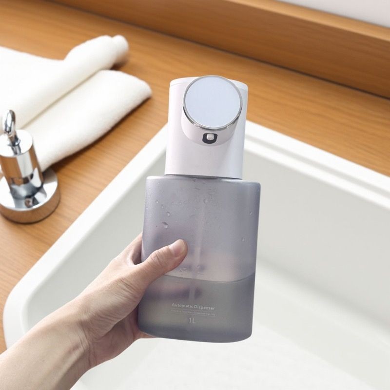 Máy tạo bọt cảm biến không chạm tự động có màn hình nhiệt độ cho phòng tắm
