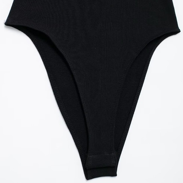 Bộ đồ liền thân skinny nữ với gân và dây đeo cổ chữ O, thời trang gợi cảm