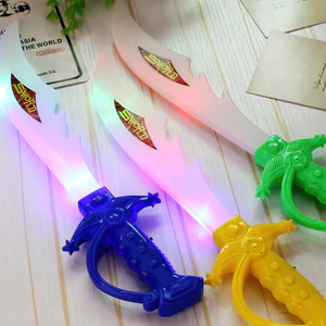 Kiếm đồ chơi có đèn LED vui nhộn trọng lượng nhẹ dành cho trẻ em