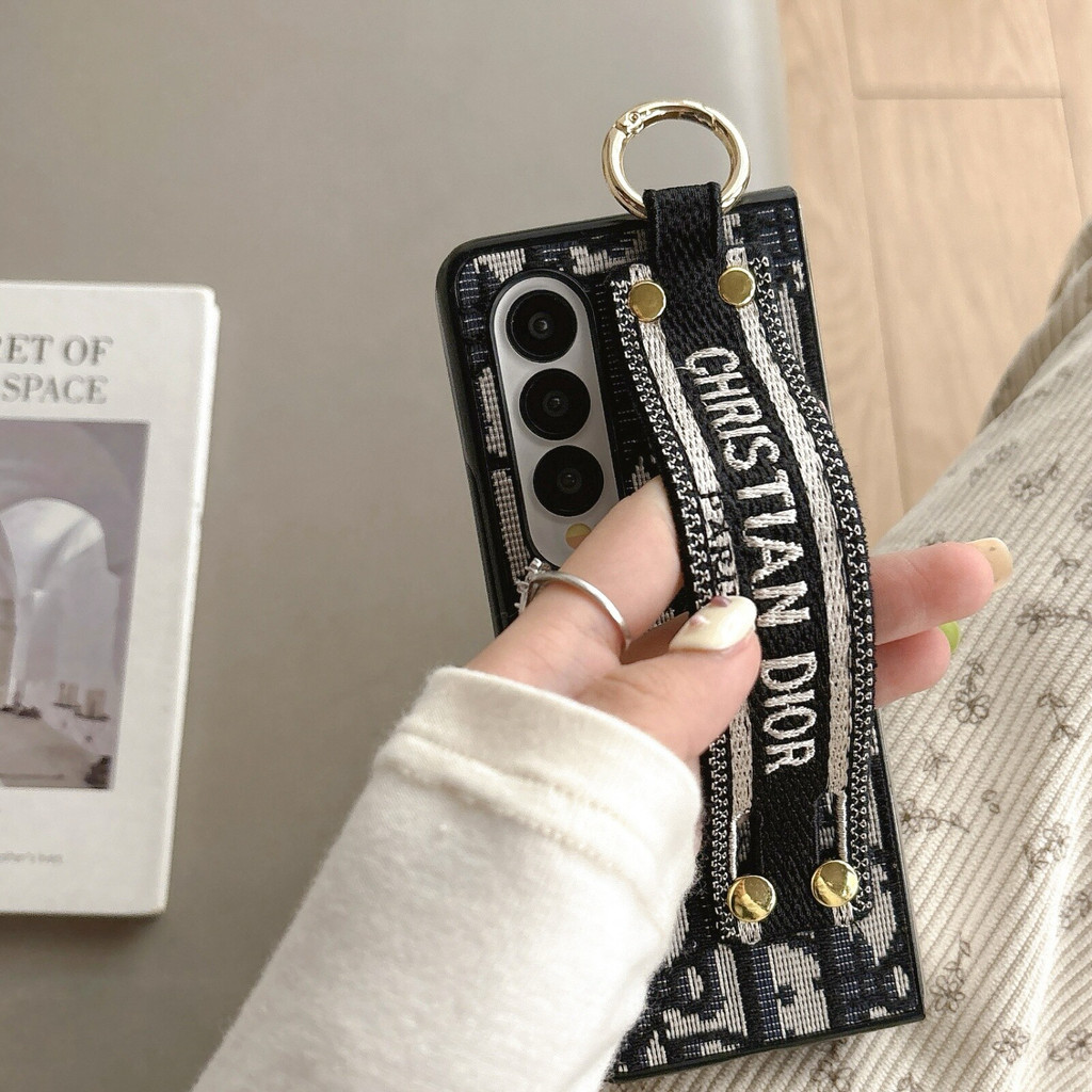Dành Cho Samsung Galaxy Z Fold 7 6 5 4 3 2 Phong Cách Retro Cổ Điển Thêu Độc Đáo Thủ Công Ốp Lưng Điện Thoại Cho Galaxy Z Fold7 Dây Đeo Tay Sang Trọng Có Vỏ Bảo Vệ Chống Sốc