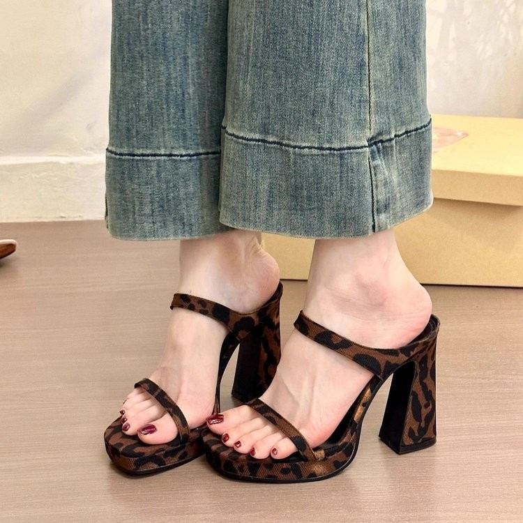 Phong cách Pháp Vintage thời trang cao gót gót chân dép PU Lady cao cấp cảm giác thời trang giày cao gót