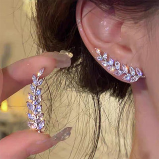 Bông tai lúa mì một mảnh kim cương giả thiết kế tinh tế, thời trang sang trọng