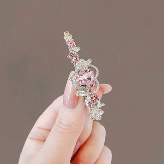 Kẹp tóc nữ phong cách thoáng mát với họa tiết hoa bướm và kim cương giả, màu hồng ngọt ngào