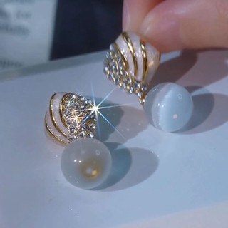 Bông Tai Opal Trắng Retro - Phong Cách Cao Cấp Pháp