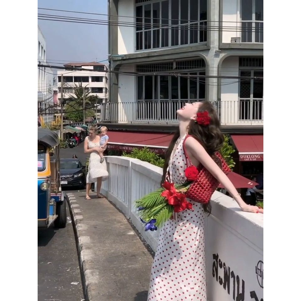 Đầm Nữ Tính Khí Pháp Chấm Bi Cổ Chữ V Mới Mỏng
