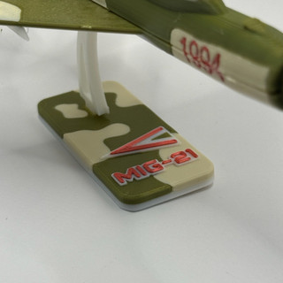 Mô hình kit lắp ráp máy bay MIG-21 phiên bản quân đội hungary