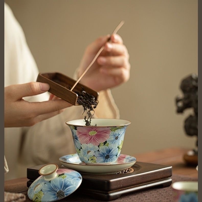 Ru Kiln Be Sancai Gaiwan Có Thể Treo Bộ Trà Kung Fu Thường Ngày Cốc Trà Gốm Giá Trị Cao Phong Cách Trung Hoa Mới Nam / Nữ Trà Cốc