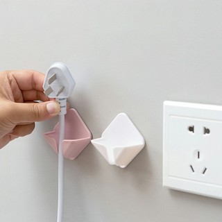 Móc treo phích cắm điện BỘ 2 CÁI miếng dán tường treo ổ cắm điện móc dán treo đồ đa năng ALINE