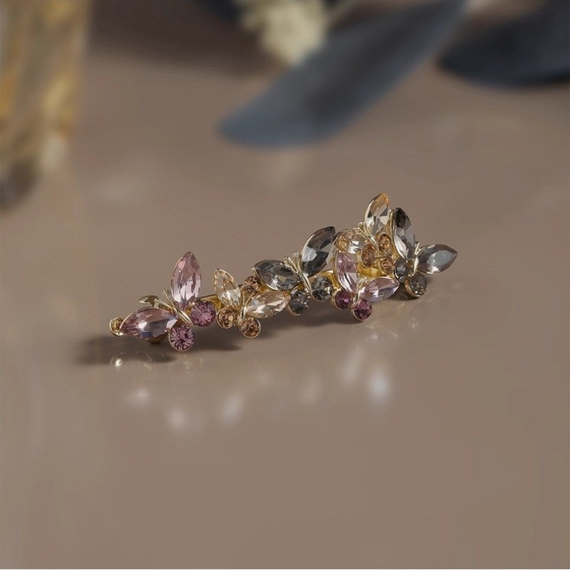 Kẹp Tóc Pha Lê Sang Trọng với Thiết Kế Lò Xo Bướm - Perfect cho Mũ Đội Đầu