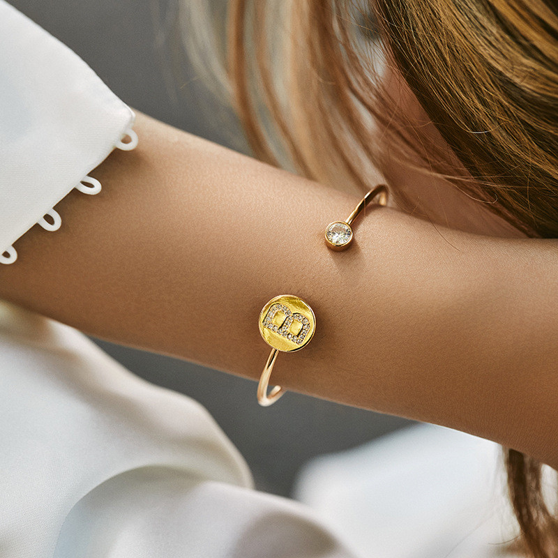 Vòng đeo tay ban đầu được cá nhân hóa dành cho nữ, Vòng đeo tay mở với Charm chữ pha lê, Trang sức tối giản Mạ vàng
