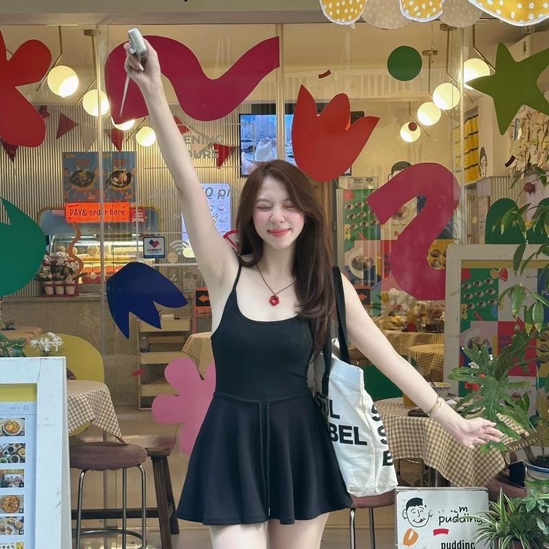 Đầm ôm body dáng ngắn chữ A rút dây eo
