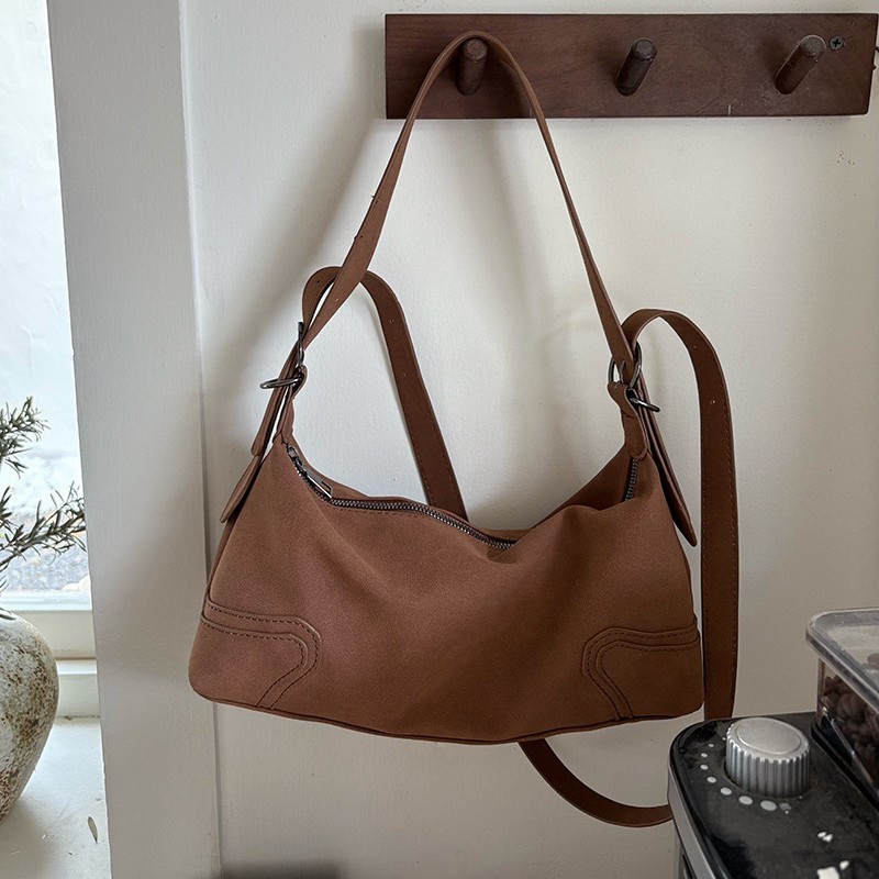 Niche Design Retro Tất Cả Trận Đấu Túi Nách Thu Đông 2025 Phong Cách Mới Phiên Bản Hàn Quốc Thời Trang Họa Tiết Mờ Một Vai Messen