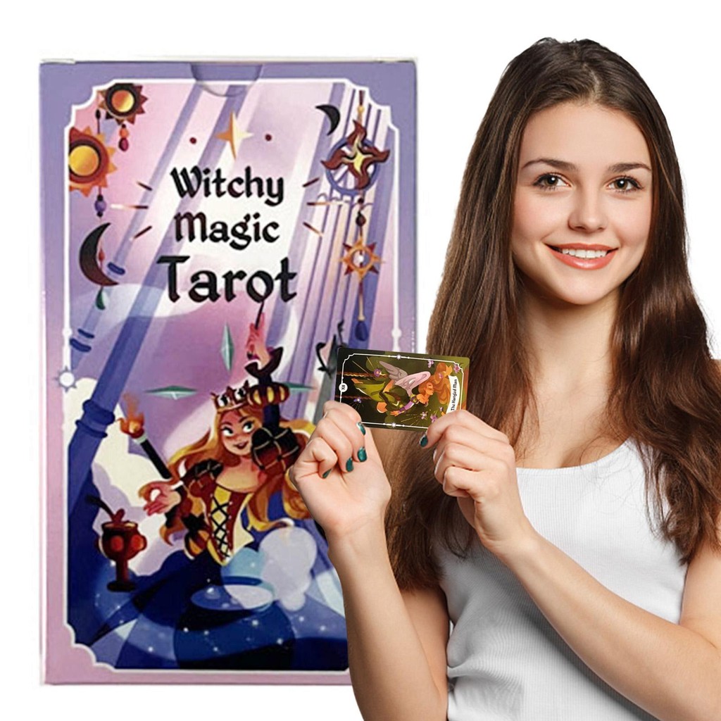 Bộ bài Tarot Witchy Magic Một bộ bài Tarot 78 lá mê hoặc được thiết kế với những bức tranh minh họa kỳ diệu và quyến rũ ewoekvn