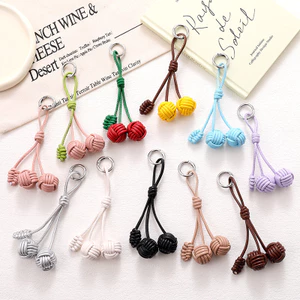 Phụ Kiện Điện Thoại Di Động Thời Trang Phù Hợp Với Màu Kẹo Da PU Dây Điện Thoại Di Động Mặt Dây Chuyền Tay Dệt Đôi Túi Bóng Mặt Dây Chuyền Niche Điện Thoại Di Động Treo Dây Xích