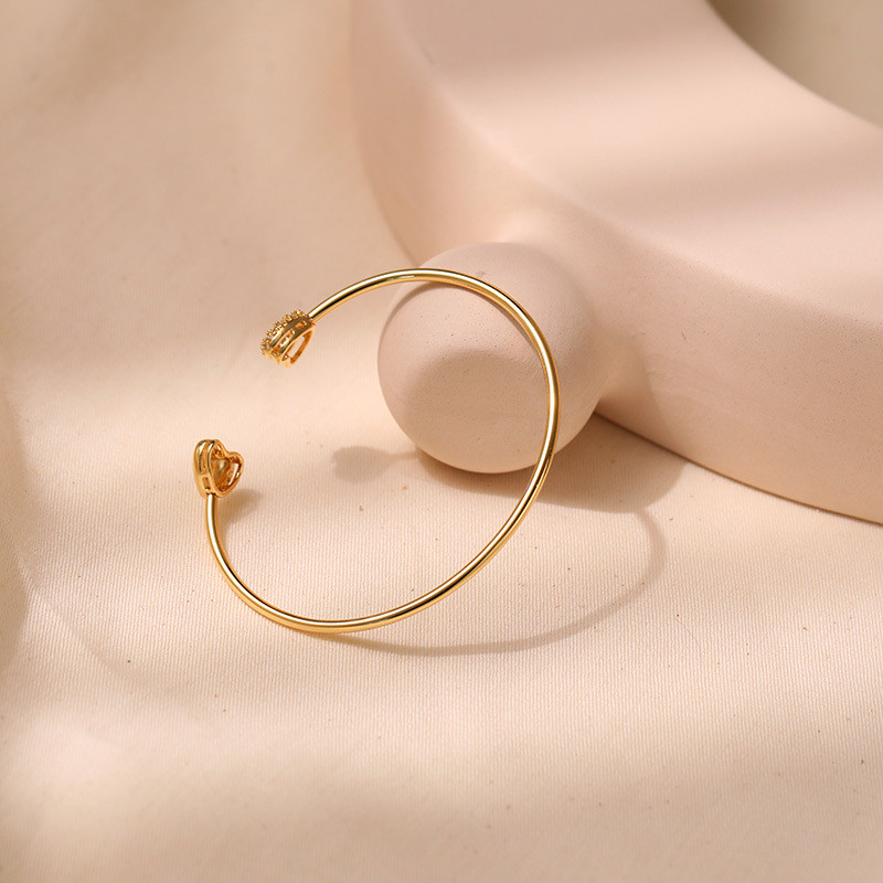 Vòng tay hình trái tim mạ vàng với Cubic Zirconia, trang sức lãng mạn tối giản dành cho nữ