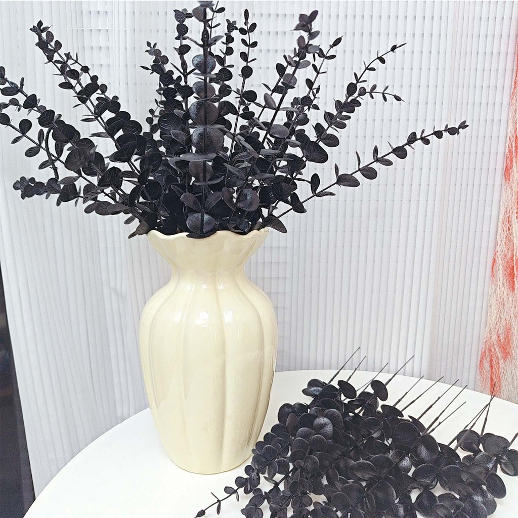 Đồ trang trí Halloween Lá bạch đàn màu đen nhân tạo 38cm Phong cách tối với thân dây có thể uốn cong - 10 / 40 CÁI Trang trí nhà cửa tiệc ma quái