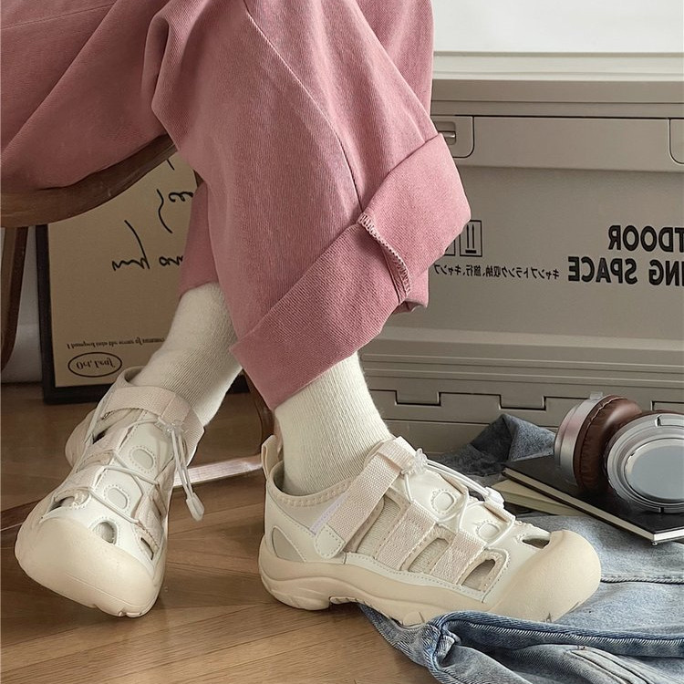 Thời trang xấu xí dễ thương rỗng thoáng khí giày thể thao thường ngày mùa thu mới Velcro phù hợp tất cả các kết hợp mặc bên ngoài chống trượt chống mài mòn giày thể thao nữ đế dày giá bán buôn nhà máy