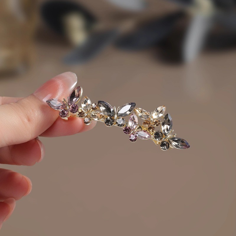 Kẹp Tóc Pha Lê Sang Trọng với Thiết Kế Lò Xo Bướm - Perfect cho Mũ Đội Đầu
