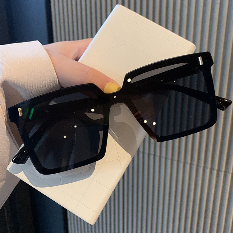 Kính râm đinh màu gạo cao cấp chống tia cực tím cặp đôi nam nữ Kính râm ...