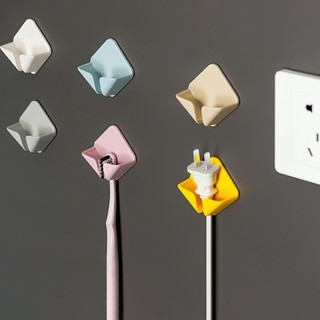 Móc treo phích cắm điện BỘ 2 CÁI miếng dán tường treo ổ cắm điện móc dán treo đồ đa năng ALINE