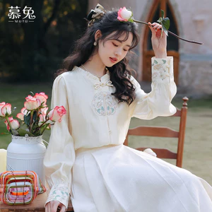 Mutu áo sơ mi nữ thêu tay dài xu hướng mới mùa xuân 2026, thiết kế độc đáo