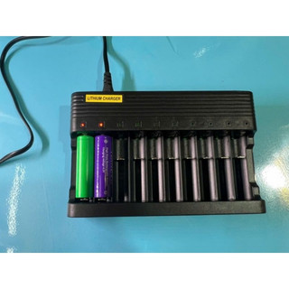 SUBOGDG Sạc Pin Tự ngắt và có đèn báo khi đầy 4 Khe cao cấp dùng cho pin 18650 AA