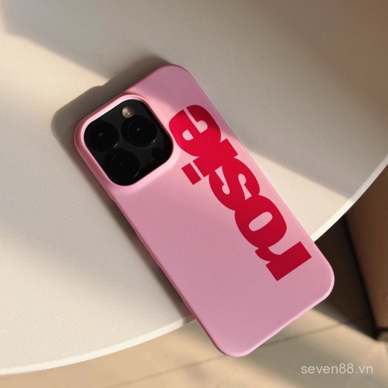 Ốp Điện Thoại Thích Hợp Cho iPhone rosie Letter 17 / 16 / 15promax / 14 Vỏ Cứng 13 / 12 / 11pro Niche xsmax / xr Sáng Tạo Chống Sốc Lỗ Lớn Bao Gồm Tất Cả XHX8