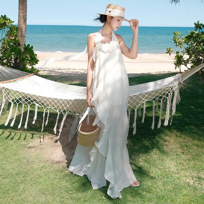 Váy dây tắt tay thiết kế shirred bất đối xứng thanh lịch, phù hợp mùa hè biển và ngày lễ