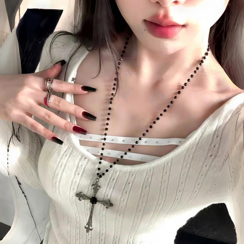 Vòng cổ chữ thập cổ điển Vòng cổ nữ sang trọng thanh lịch