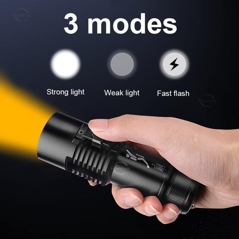 Đèn pin lặn chống nước XHP160 với 3 chế độ ánh sáng trắng và vàng, sử dụng được đến 800m dưới nước.