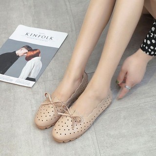 Giày nữ đế mềm slip on lười trắng, phù hợp mẹ, sinh viên, y tá