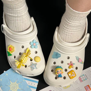 POP MART molly Phụ Kiện Giày DIY Trong Suốt, Trang Trí Giày Thích Hợp Cho CROCS, Có Thể Tháo Rời, Phong Cách Ins