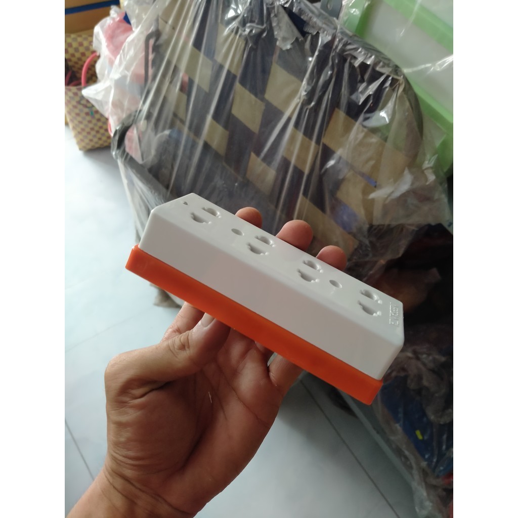Ổ cắm 2 lỗ, 4 lỗ lắp taplo linh kiện đồng chịu tải cao