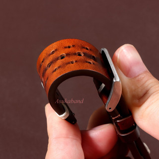 Dây đeo đồng hồ bằng da bò Geunine bọc dầu 20mm 22mm Dây đeo đồng hồ da thật cổ điển dành cho nam nữ Cổ điển Retro Phát hành nhanh Dây đeo đồng hồ Vòng tay Porous Đen Nâu
