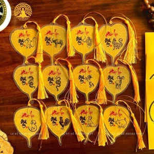 Lá Bồ Đề Nhũ Vàng 12 CON GIÁP Đã Khai Quang Tài Lộc, Bình An May Mắn Để Ốp Lưng Điện Thoại, Để Ví