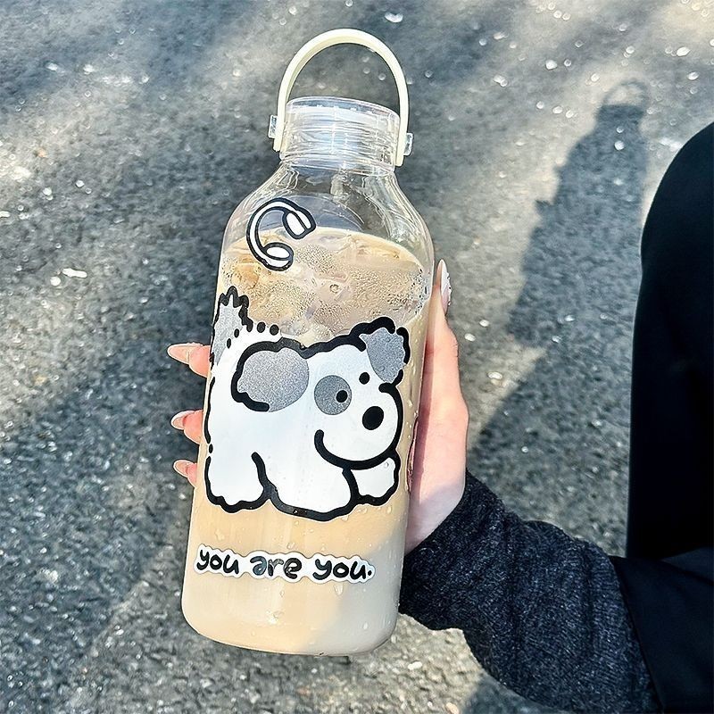 Bình Nước Nhựa Trong Suốt Cỡ Lớn 1200ml Có Nắp Chống Tràn Kèm Sticker Dễ Thương