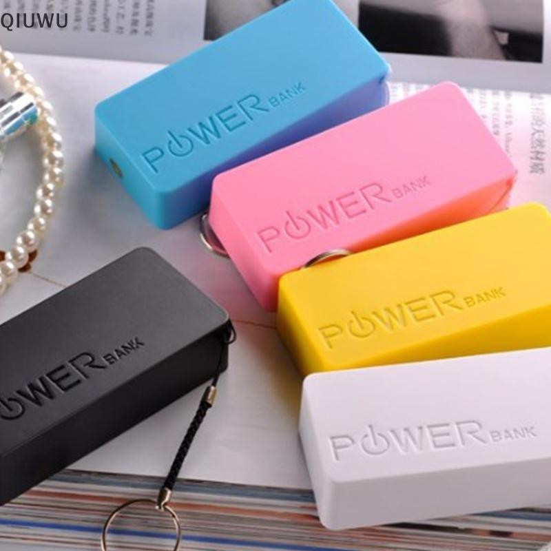 Hộp sạc USB QIUWU 5600mAh 18650 để sạc điện thoại.