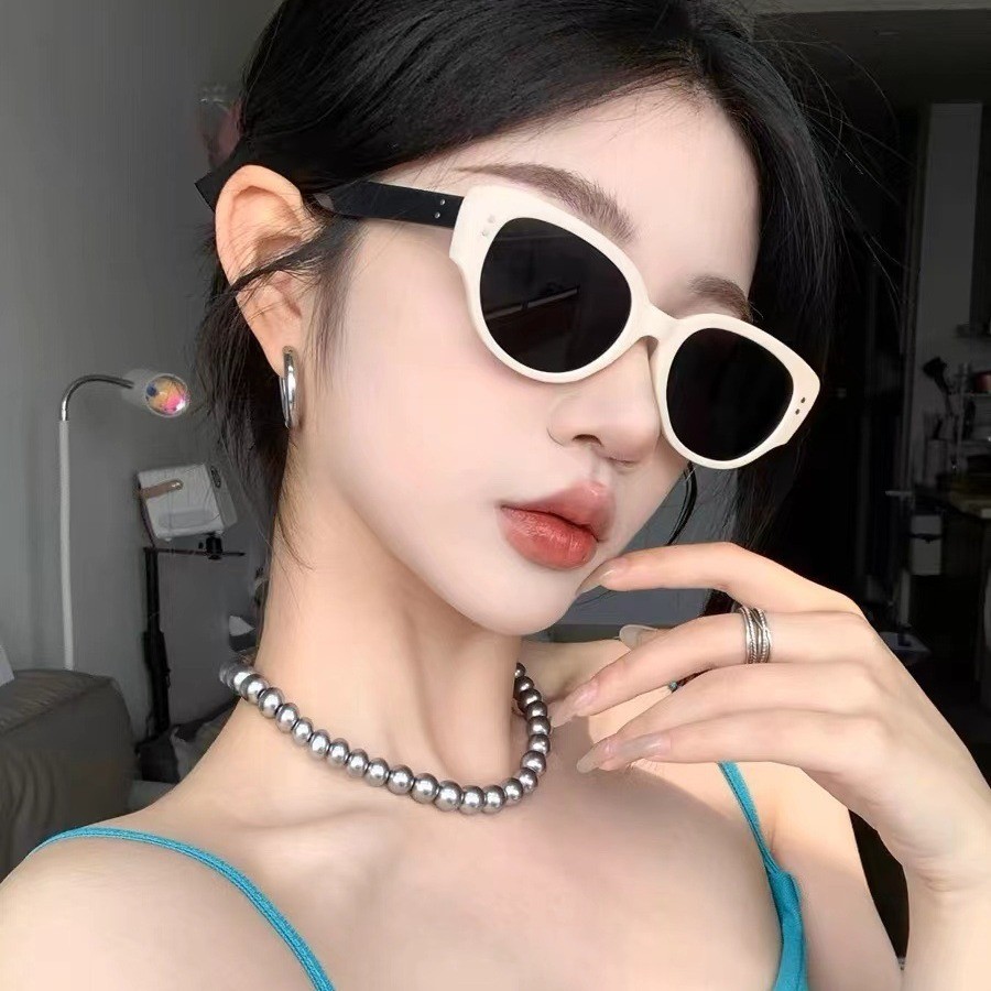 Kính râm mắt mèo màu be mới dành cho nữ Kính râm rạng rỡ Retro Unisex