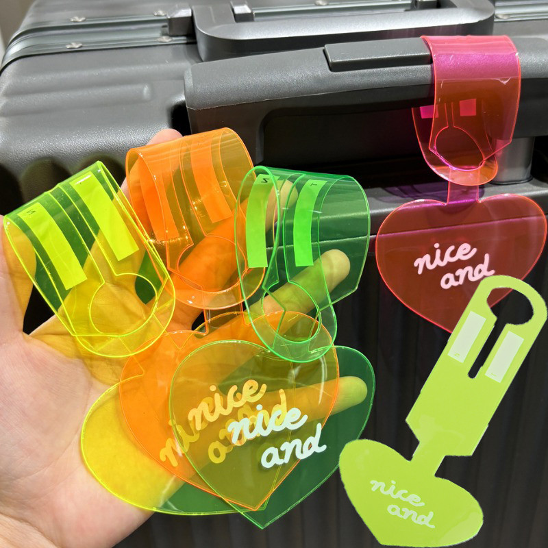 Thẻ hành lý hình trái tim - Di động, PVC, Huỳnh quang, Có thể ghi, Sáng tạo - Trang trí túi xách - Trang trí túi xách - Mặt dây chuyền ba lô - Nhãn chống mất - Phụ kiện du lịch