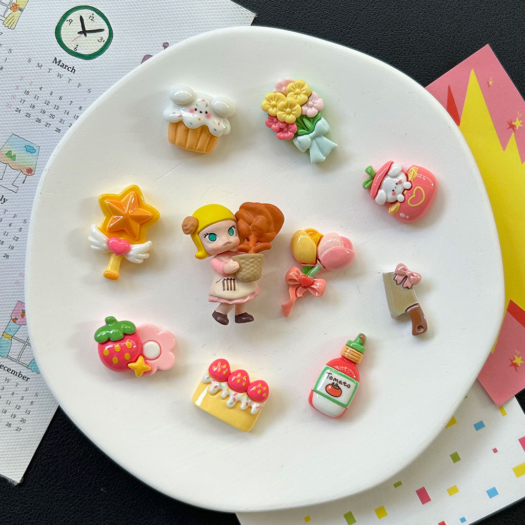 Phụ Kiện Giày Lỗ Pop Mart Molly Bánh Mì Flowersmith Hoạt Hình Hoa Dễ Thương Thích Hợp Cho Crocs DIY Zhibixing Có Thể Tháo Rời ins
