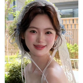 Mũ đội đầu cô dâu phong cách Hàn Quốc với ren và nơ, phù hợp tóc dài