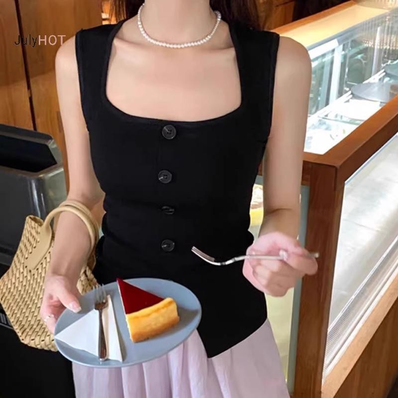 Áo camisole phong cách Hàn Quốc, chất liệu mỏng mát, co giãn với đường xẻ slits - Perfect cho mùa hè