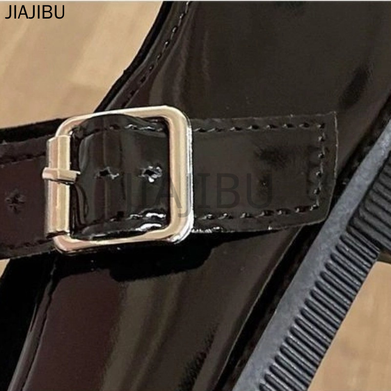 Size 35-42 Giày Nữ Cỡ Lớn Giày Da Gót Dày Chống Trượt Đầu Tròn JK Phong Cách Anh Giày Bệt Bằng Da Bóng Phong Cách Cosplay Retro Thoáng Khí Thoải Mái Korean Fashion Platform Mary Jane Doll Shoes Giày Lolita Nhật Bản