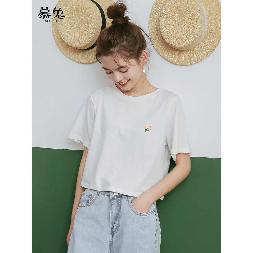 Áo thun ngắn tay thêu hoa nữ ngắn mùa hè 2026 Phong cách mới Phiên bản Hàn Quốc Mỏng nguyên chất Cotton mỏng hơn Nhìn cao Cấp Áo thun hàng đầu
