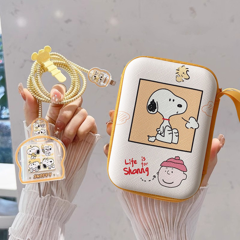 Vỏ Sạc Dễ Thương Snoopy Sạc Bảo Vệ Loại c Cổng Bảo Vệ Dây Cáp Tương Thích Với iPhone 18w / 20w Có Túi Bảo Quản