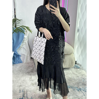 Miyake Xếp Ly Cao Cấp Công Nghiệp Nặng Thêu Nổi Đầm Cổ Tròn Rời Kích Thước Lớn Giữa Chiều Dài S