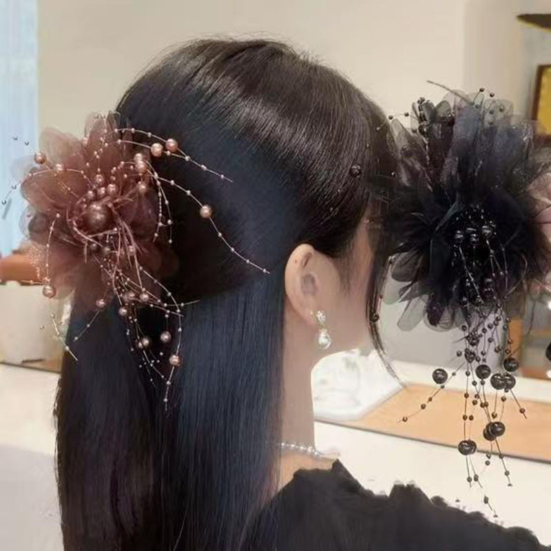 Kẹp tóc hoa lông vũ tua rua cho tóc dày cá mập kẹp