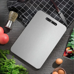Thớt Inox 304 Dày Kháng Khuẩn Chống Ẩm Mốc, Chống Xước Dăm, Dễ Dàng Vệ Sinh